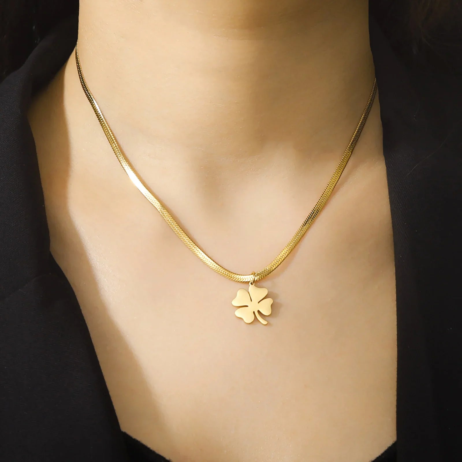 Collier avec Pendentif Trèfle à 4 Feuilles Porte Bonheur or