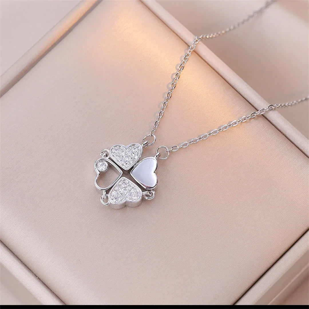 Collier avec Pendentifs Coeurs en Trèfle à 4 Feuilles argent