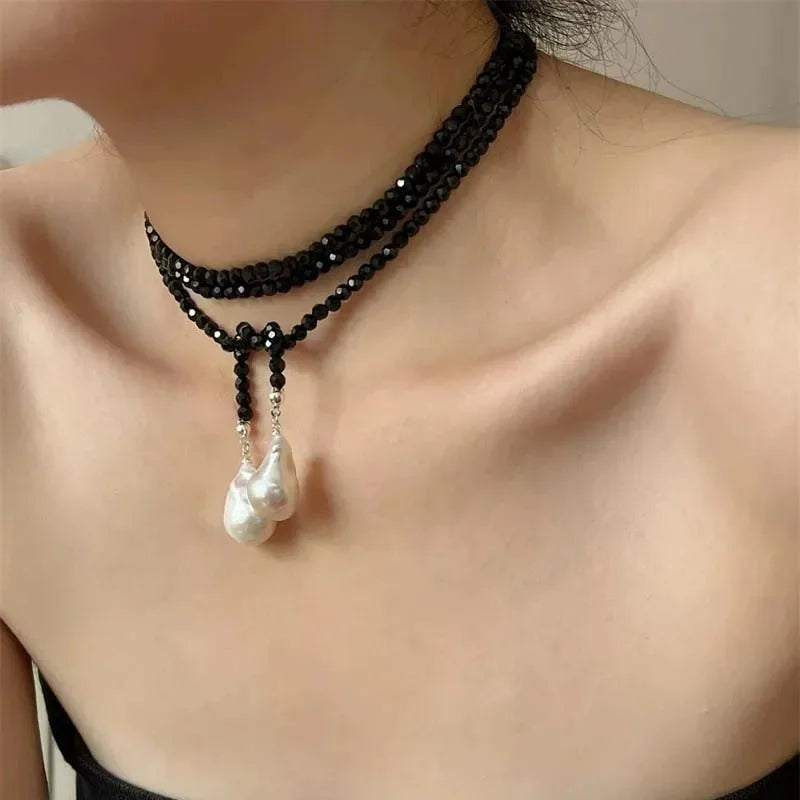 Collier de Charme avec perles noir