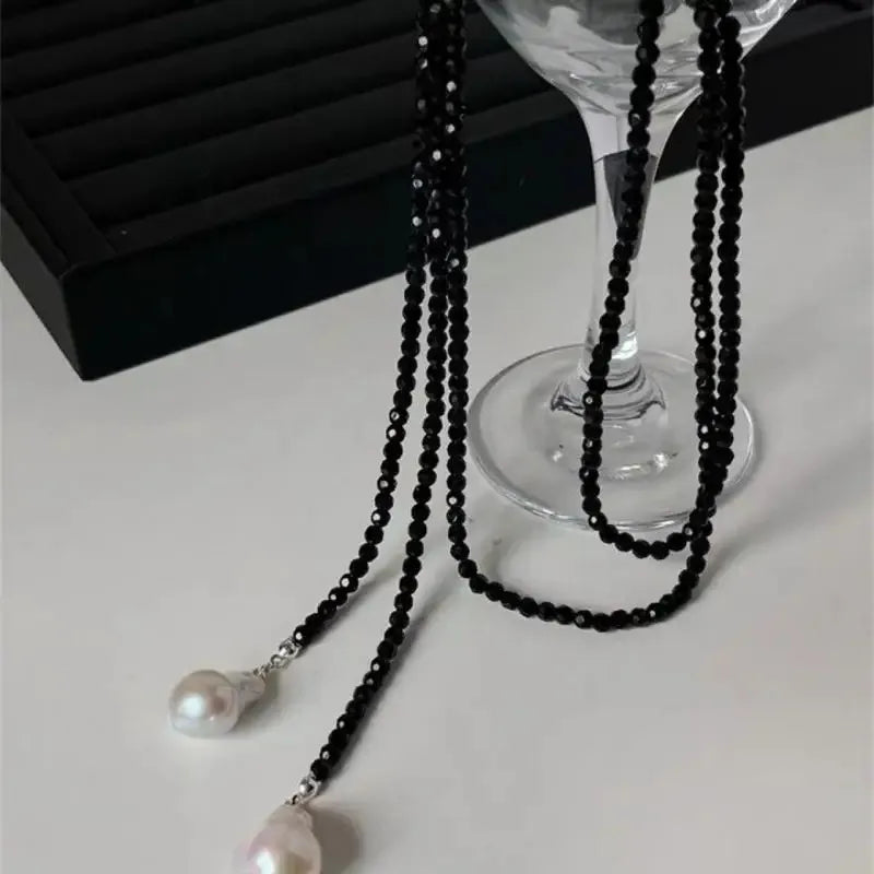 Collier de Charme avec perles noir