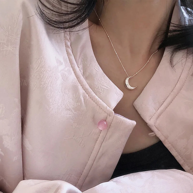 Collier Discret avec Pendentif Lune