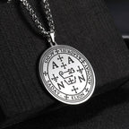 Halskæde med ærkeenglevedhæng i sølv