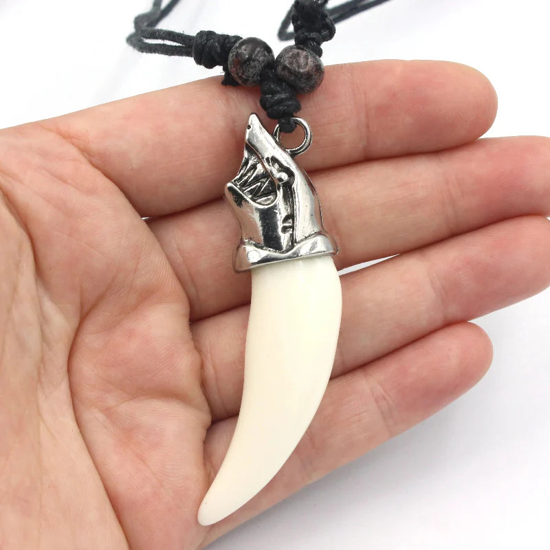 Collier Pendentif Dent de Requin argent