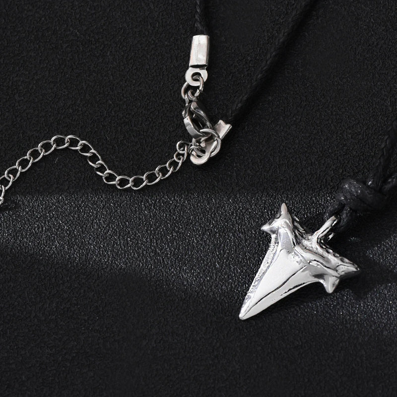 Collier Pendentif Dent de Requin pour Homme argent