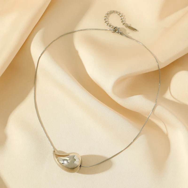 Vanddråbe Vedhæng Halskæde i sølv stil 2