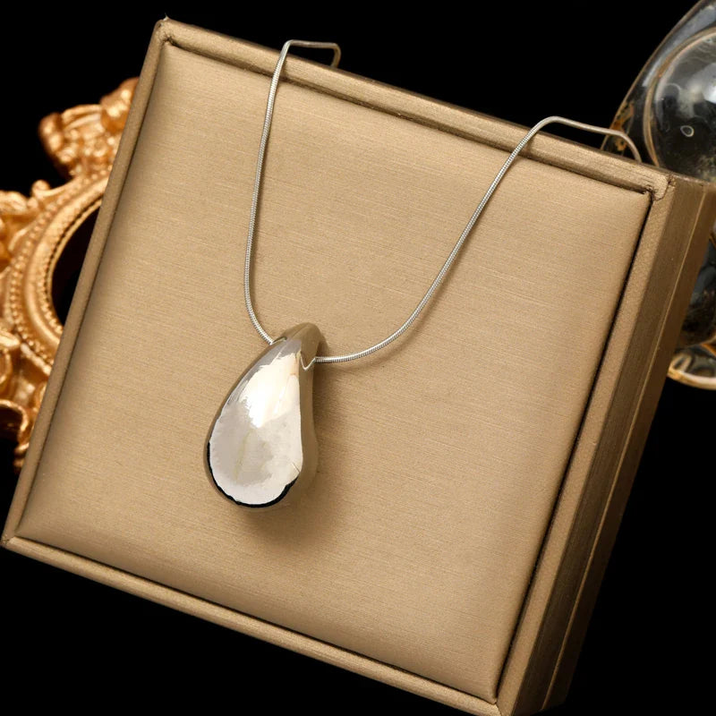 Vanddråbe Vedhæng Halskæde i sølv stil 1