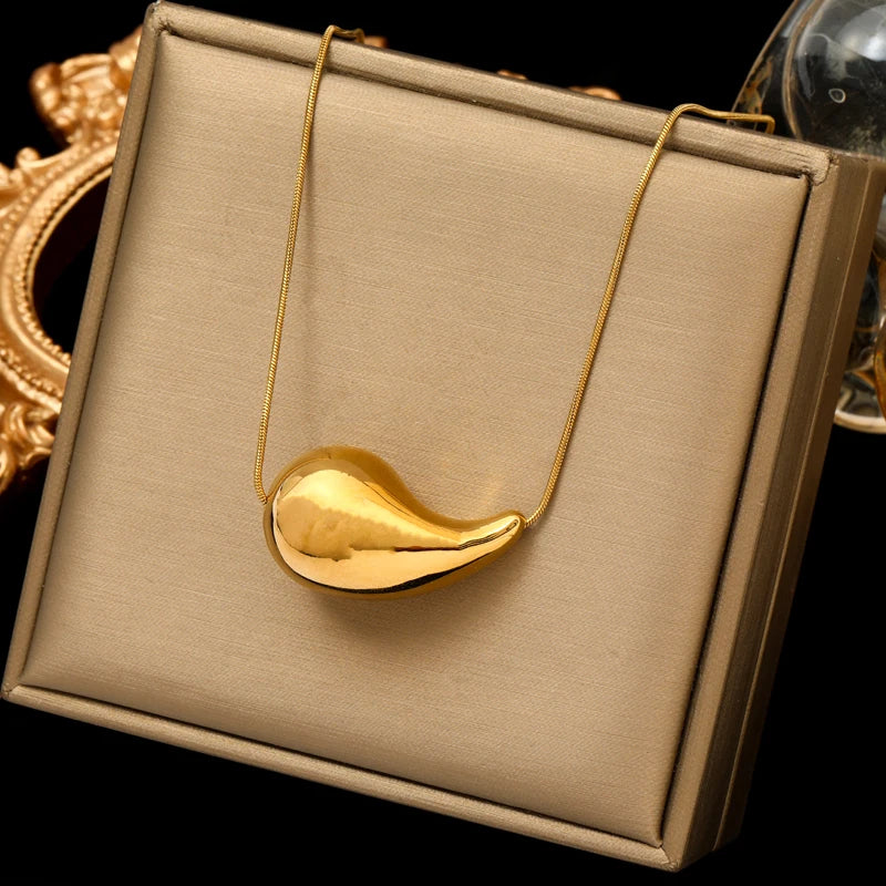 Vanddråbe Vedhæng Halskæde i guld stil 2
