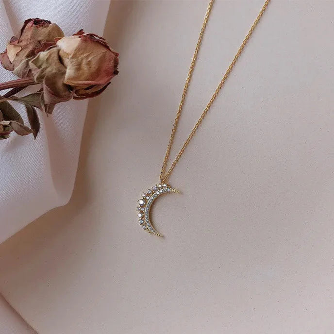Collier Pendentif Lune en Zircon pour Femme or