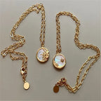 Náhrdelník s přívěskem Měsíc nebo kulaté Slunce