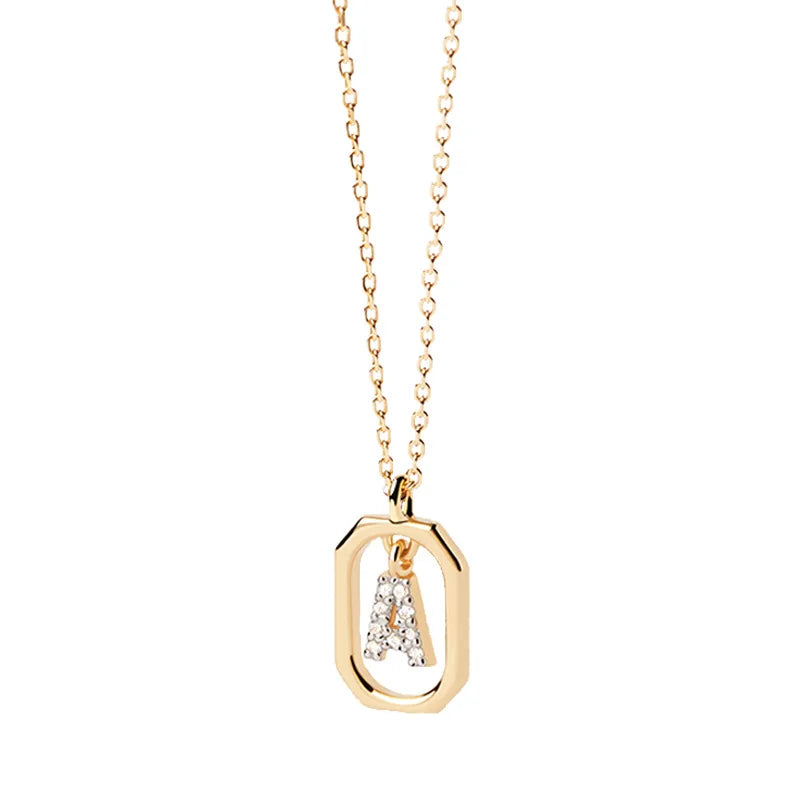 Halskæde til kvinder med sekskantet initialvedhæng a
