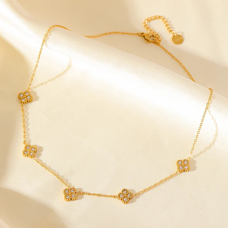 Choker Halskæde med Vedhæng af Firekløver