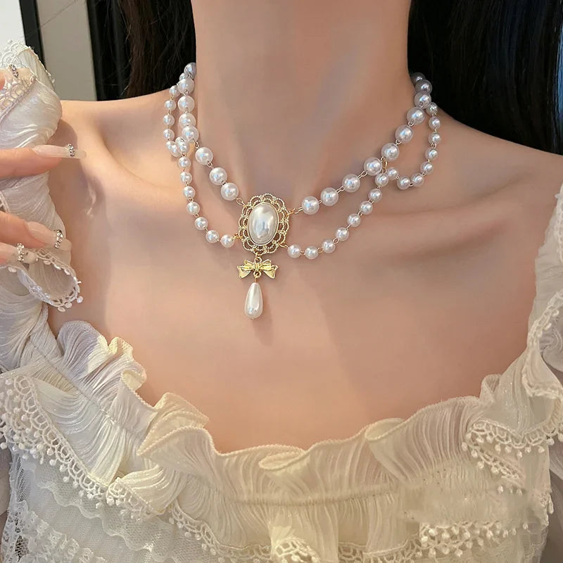 Collier Ras de Cou avec Perles Style Baroque
