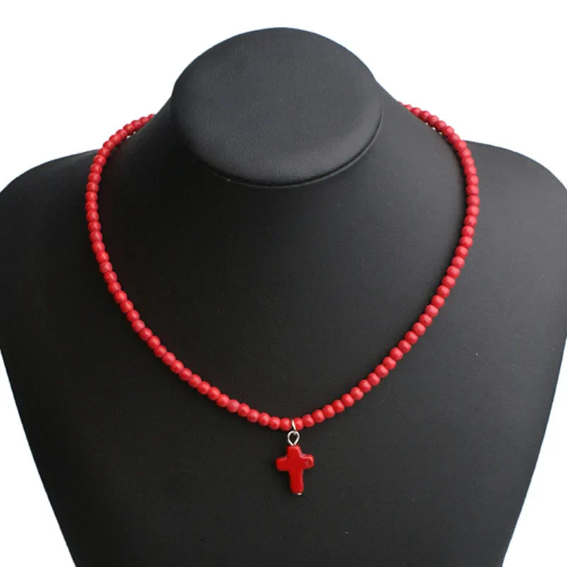 Collier Ras de Cou Pendentif Croix Pierre Naturelle Femme rouge