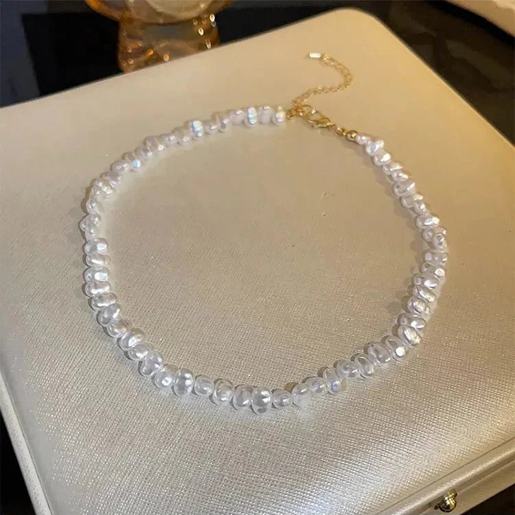 Collier Ras de Cou Style Baroque en Perles