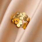 Velký prsten s květinovým motivem a 5 zlatými okvětními lístky