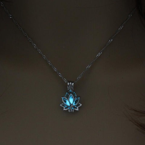 Pendentif Fleur de Lotus bleu clair